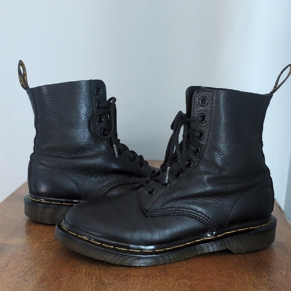Dr. Martens Pascal Boots - Picture 2 of 13